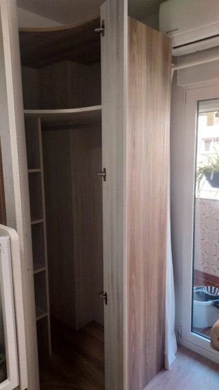Armario esquinero madera