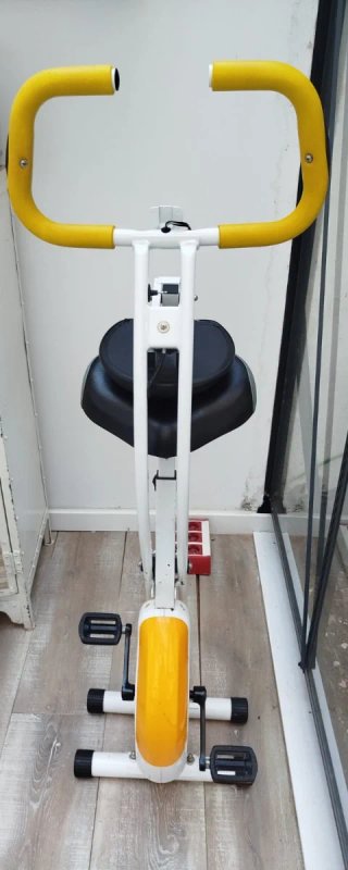 Bicicleta Estática Plegable.