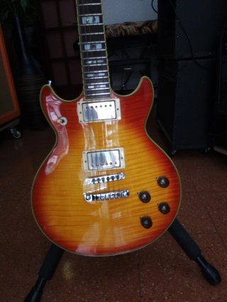 Ibanez AR 300 Guitarra Eléctrica