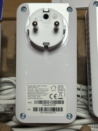 STRONG Powerline 600 Triple Wi-Fi