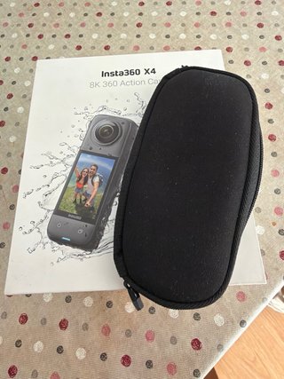 Insta360 X4 con 3 baterías