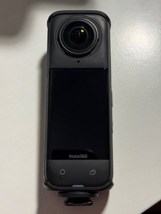 Insta360 X4 con 3 baterías
