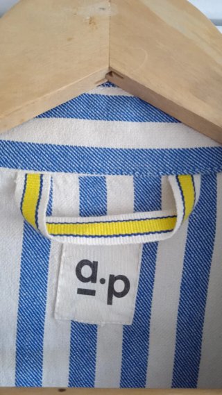 Chaqueta a.p. rayas azul y crema T. L
