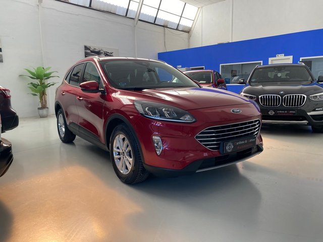 FORD Kuga Titanium 2.0 MHEV