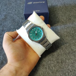 Reloj Casio Edifice Esfera Turquesa