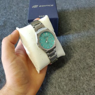 Reloj Casio Edifice Esfera Turquesa