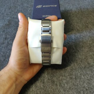 Reloj Casio Edifice Esfera Turquesa