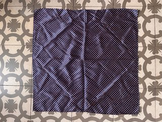 Pañuelo de bolsillo lunares rojo y azul