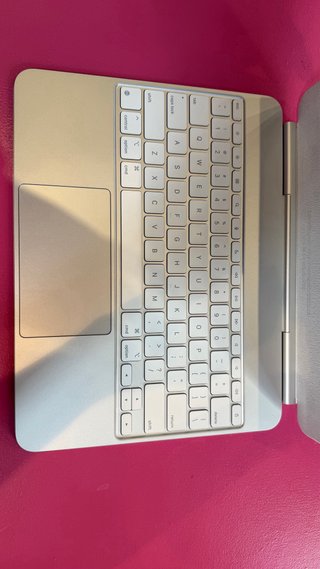 Magic Keyboard iPad Pro 13”