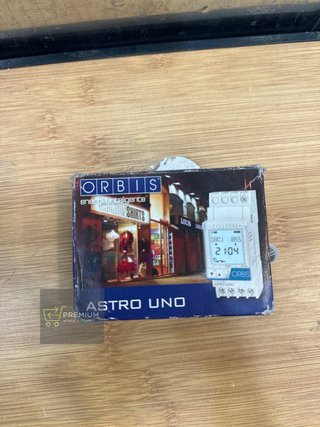 Astro UNO 230 V. Interruptor HORARIO