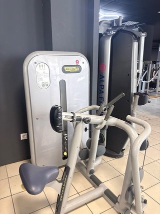 Máquina de gimnasio Technogym