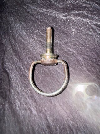 Pieza  sujeción baúl Vespa 32 litros 40 mm