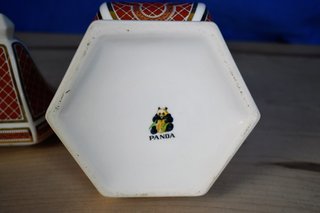 Tibor de porcelana japonés Panda con tapa