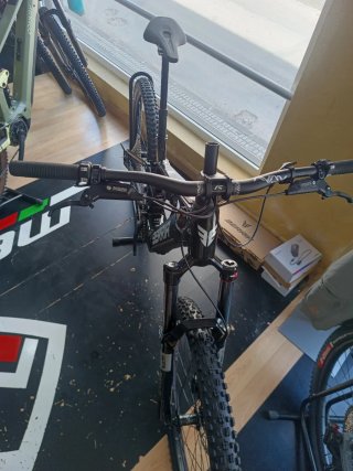 Bicicleta Berria Nexxen Max Avinox M2S