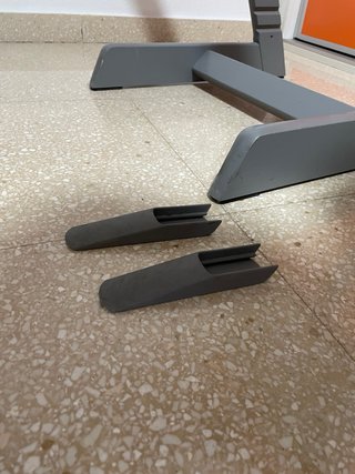 Trona Stokke Gris con Accesorios