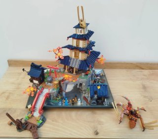 Lego Ninjago DRAGONS RISING 71814 y CAJA ORIGINAL