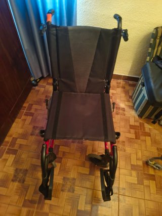 Silla de ruedas, cojín antiescaras y c. Seguridad