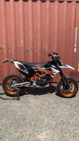 KTM 690 SMC 2014 inyección URGE