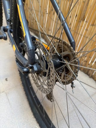 Bicicleta GT Avalanche 29 Talla L + Cubierta