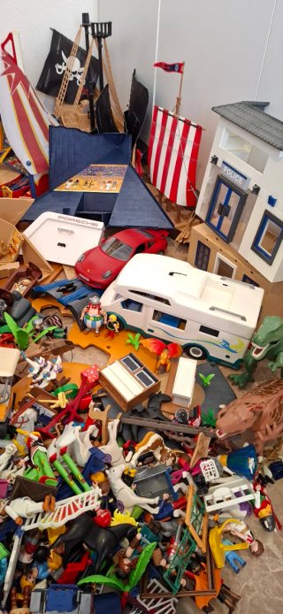 Gran lote Playmobil. Sólo ofertas realistas.