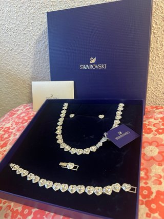 Conjunto Swarovski Corazones Plata