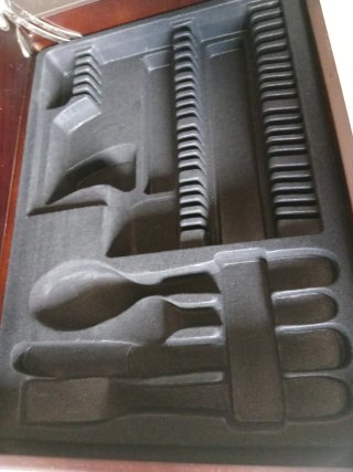 Caja de cubiertos vacía madera y metal
