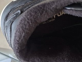 Zapatillas Puma Negras y Blancas