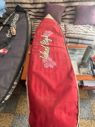Tabla de surf amarilla PSYLO esta semana 220€