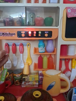 Cocina de juguete con microondas