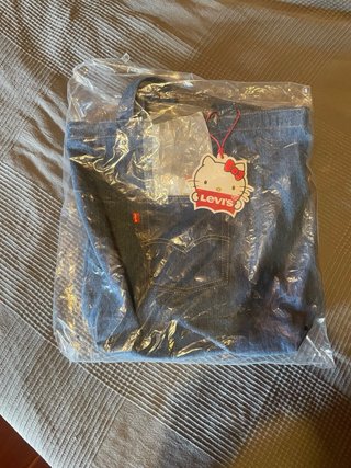 Bolso Tote Levi's Hello Kitty Denim Azul