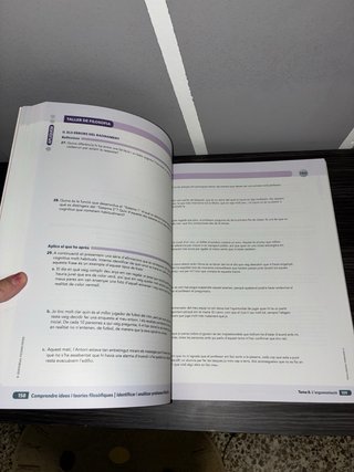 Quadern d’Activitats - Filosofia 1r batxillerat