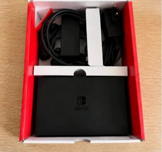 Nintendo Switch OLED Roja y azul