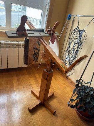 Soporte bolillos regulable madera