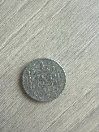 12 monedas de colección antiguas de distinto país!