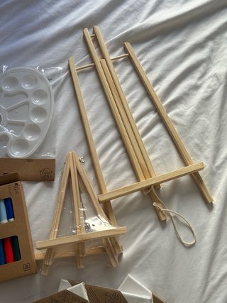 Kit Arte y Manualidades: Pinturas, Pinceles y Lien