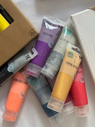 Kit Arte y Manualidades: Pinturas, Pinceles y Lien