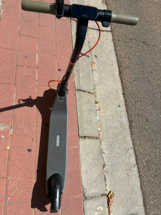 Patinete eléctrico Ninebot poco uso
