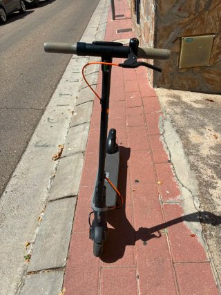 Patinete eléctrico Ninebot poco uso