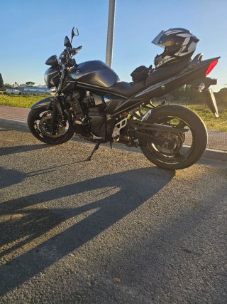 Suzuki Bandit 650 A2 Naked Gris