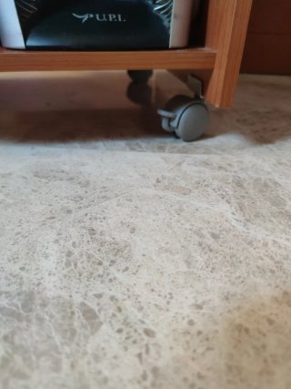 Mueble para ordenador con 2 bandejas extraíbles