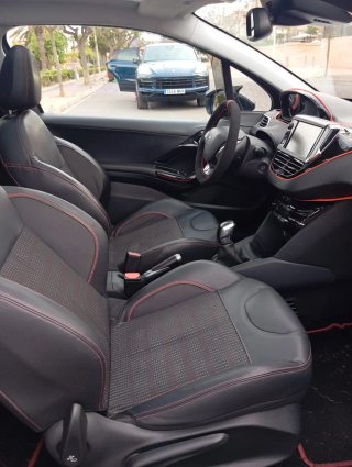 Peugeot 208 GT Line full equip