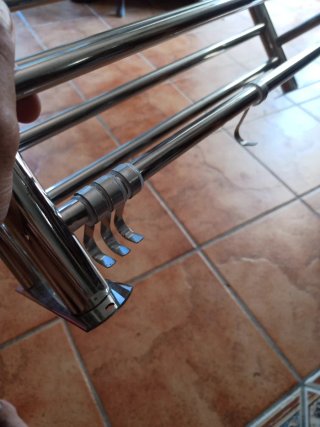 Toallero de acero inoxidable