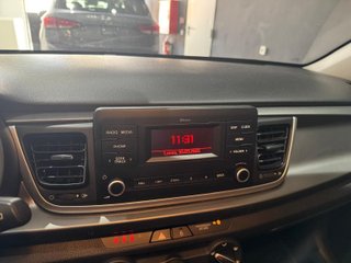 Kia Rio 1.0 T-GDi MHEV iMT Concept 74 kW (100 CV)