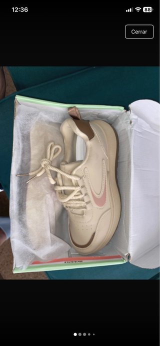 Zapatillas beige y marrón Shein