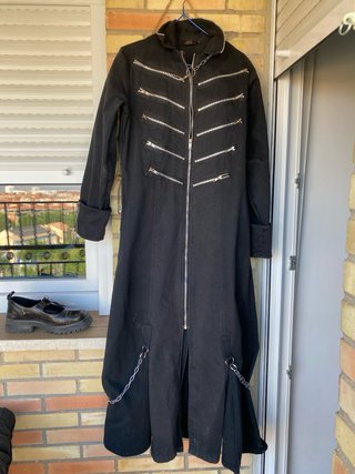 Vestido/Gabardina Negro con Cadenas