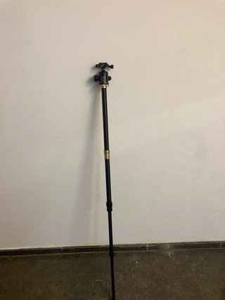 Trípode de cámara profesional
