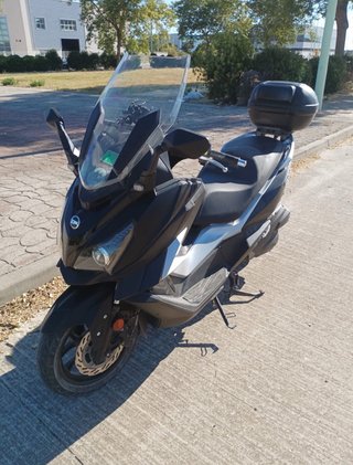 SYM Cruisym 125cc Maxi Scooter