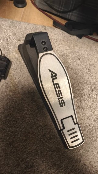 Alesis Nitro Mesh Kit Batería Electrónica