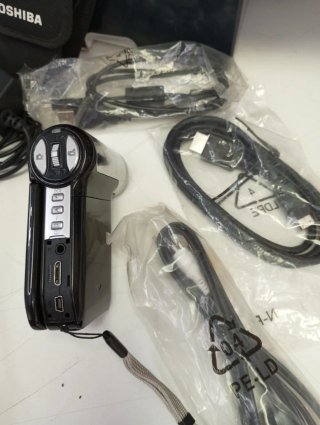Cámara Toshiba Camileo P30 Plata