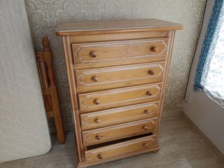 Dormitorio madera natural, estilo provenzal